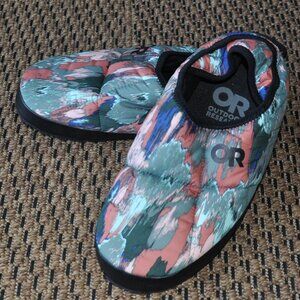 Outdoor Research Tundra Trax Puffer Camping Slip- on Shoes Booties Sz 6.5-7.5 Sm